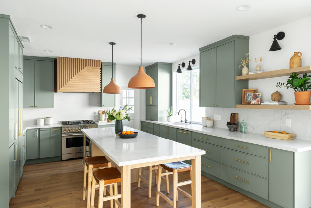 Chic Earthy Tones to Elevate Your Kitchen Design