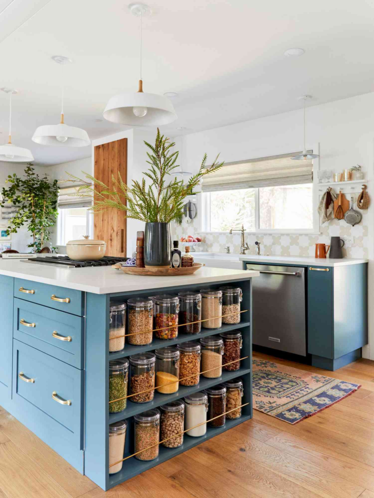 Stylish Mix of Open and Closed Storage Kitchens