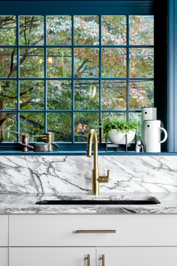 Discover Unique Hardware for a Stunning Kitchen