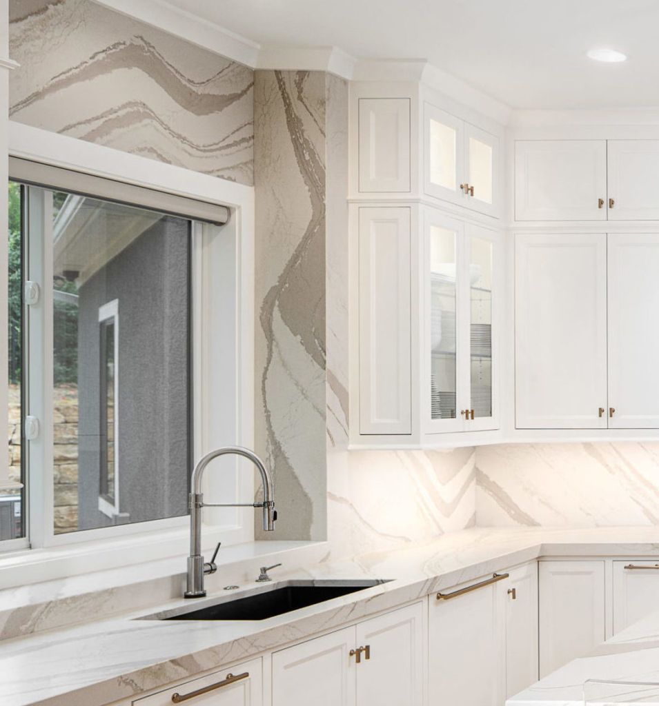Discover Elegance of Seamless Kitchen Countertops
