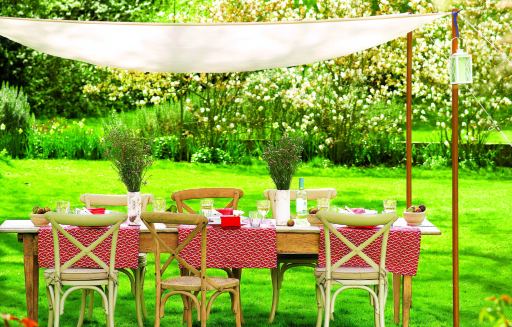 Stylish Outdoor Dining Areas for Memorable Meals